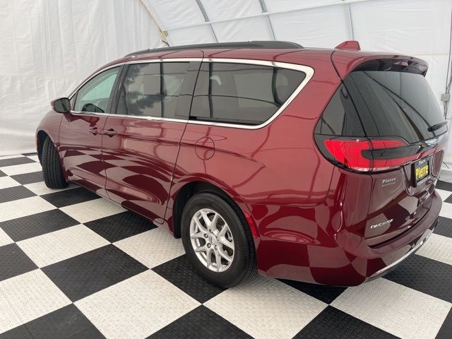 2022 Chrysler Pacifica Touring-L