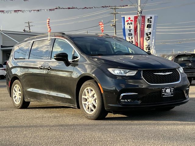 2022 Chrysler Pacifica Touring-L