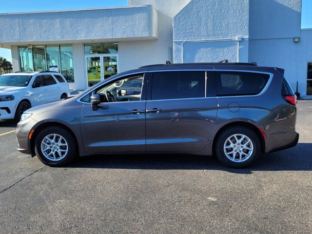 2022 Chrysler Pacifica Touring-L