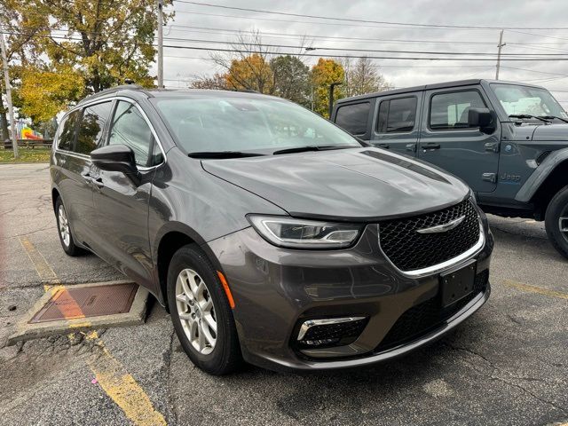 2022 Chrysler Pacifica Touring-L