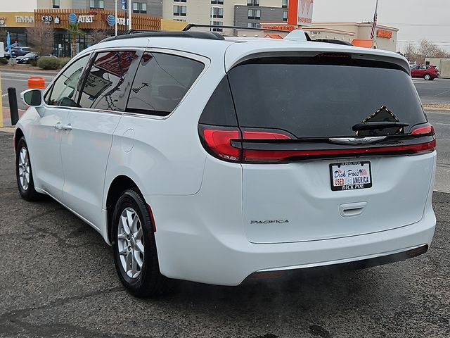 2022 Chrysler Pacifica Touring-L