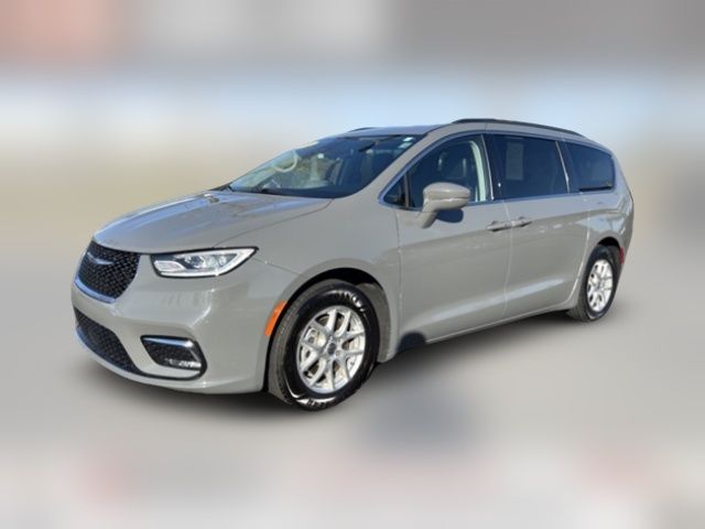 2022 Chrysler Pacifica Touring-L