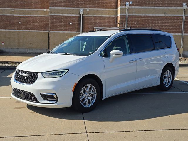 2022 Chrysler Pacifica Touring-L