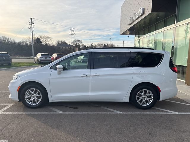 2022 Chrysler Pacifica Touring-L