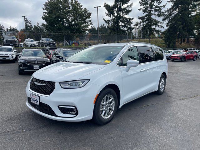 2022 Chrysler Pacifica Touring-L