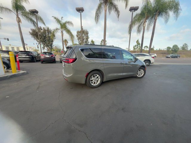 2022 Chrysler Pacifica Touring-L