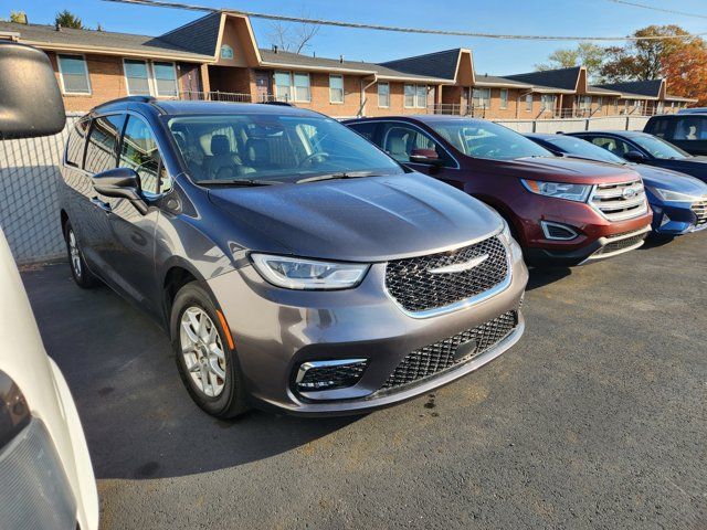 2022 Chrysler Pacifica Touring-L