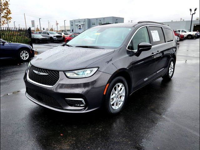 2022 Chrysler Pacifica Touring-L