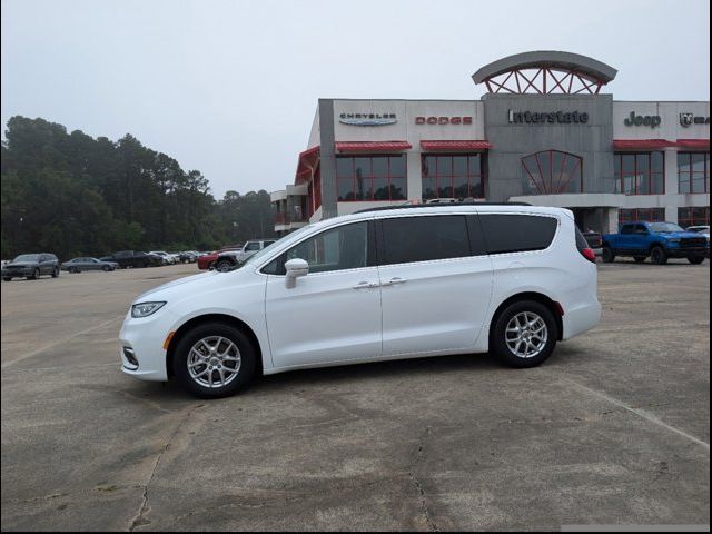 2022 Chrysler Pacifica Touring-L