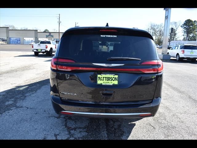 2022 Chrysler Pacifica Touring-L