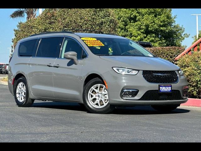 2022 Chrysler Pacifica Touring-L