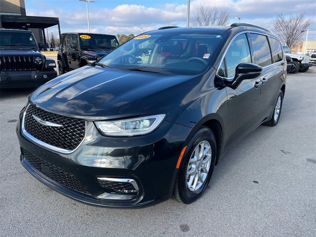 2022 Chrysler Pacifica Touring-L