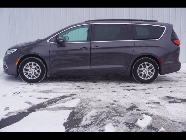 2022 Chrysler Pacifica Touring-L