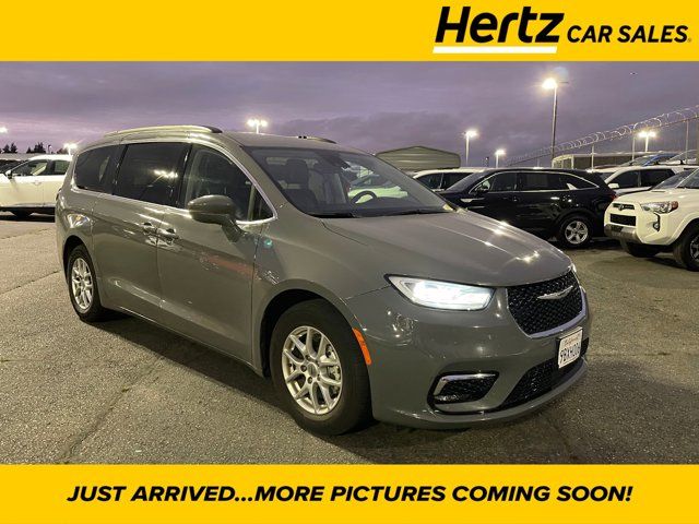 2022 Chrysler Pacifica Touring-L