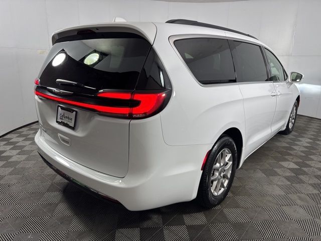 2022 Chrysler Pacifica Touring-L