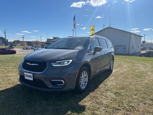 2022 Chrysler Pacifica Touring-L