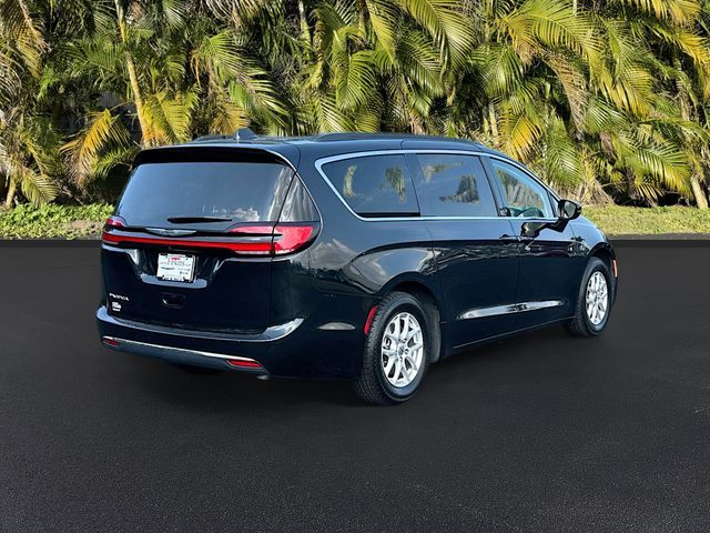 2022 Chrysler Pacifica Touring-L