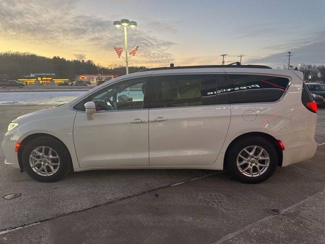 2022 Chrysler Pacifica Touring-L