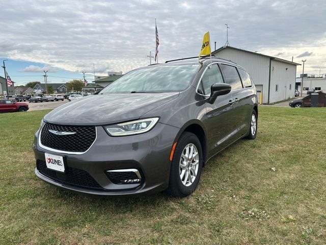 2022 Chrysler Pacifica Touring-L