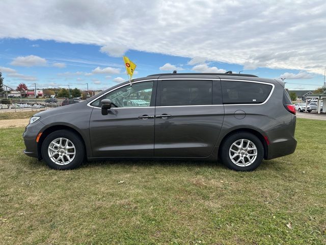 2022 Chrysler Pacifica Touring-L