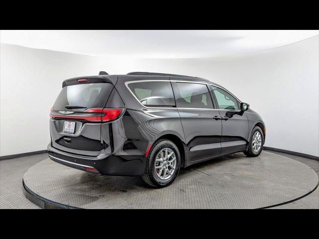 2022 Chrysler Pacifica Touring-L