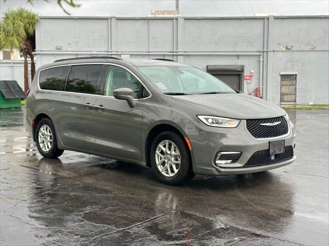 2022 Chrysler Pacifica Touring-L