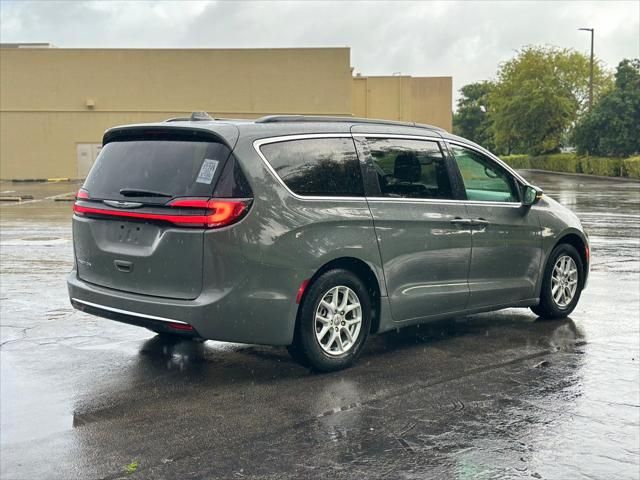 2022 Chrysler Pacifica Touring-L