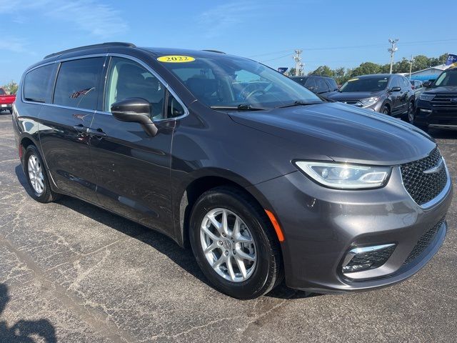 2022 Chrysler Pacifica Touring-L