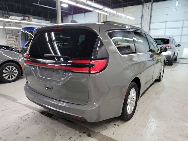 2022 Chrysler Pacifica Touring-L