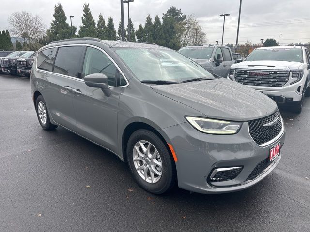 2022 Chrysler Pacifica Touring-L