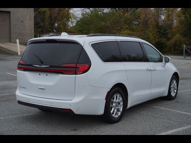 2022 Chrysler Pacifica Touring-L