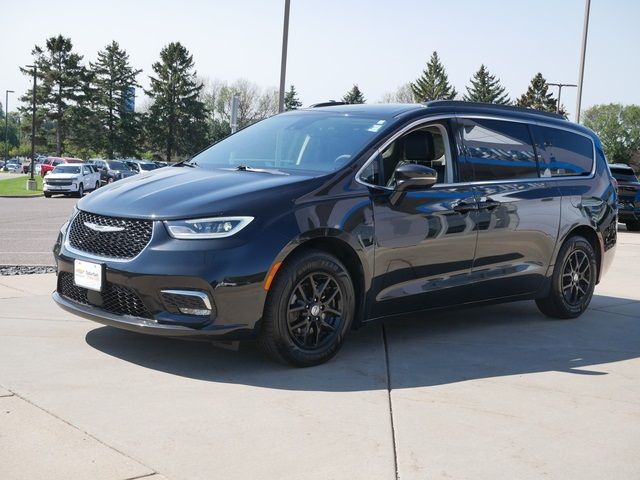 2022 Chrysler Pacifica Touring-L