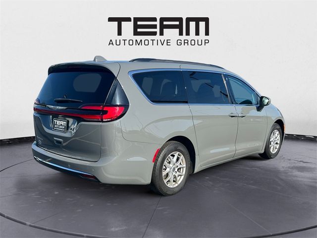 2022 Chrysler Pacifica Touring-L