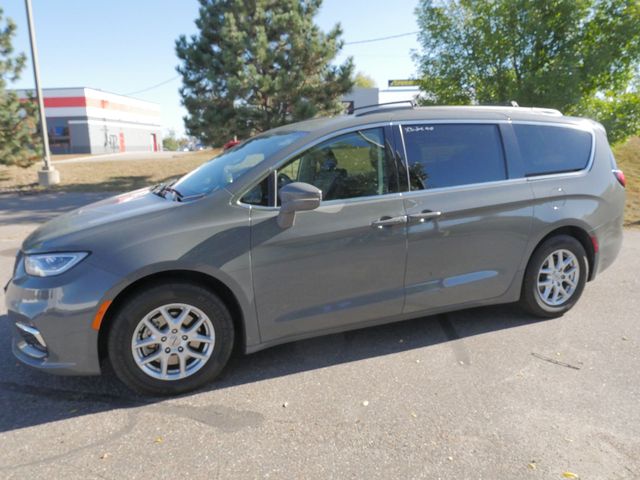 2022 Chrysler Pacifica Touring-L