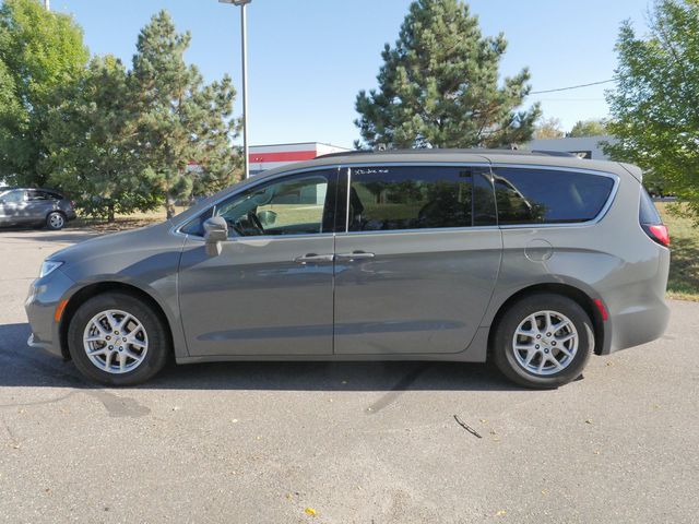 2022 Chrysler Pacifica Touring-L