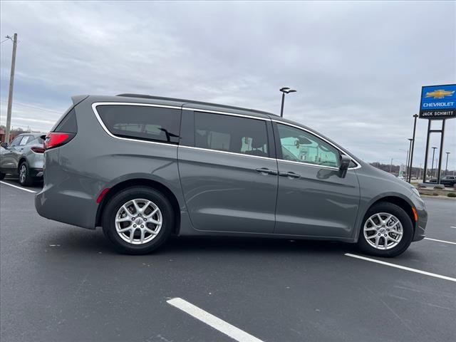 2022 Chrysler Pacifica Touring-L