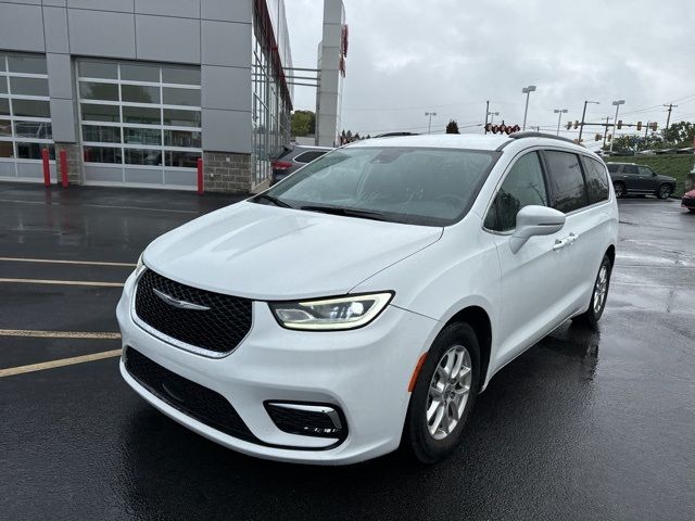 2022 Chrysler Pacifica Touring-L