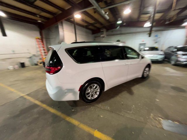 2022 Chrysler Pacifica Touring-L