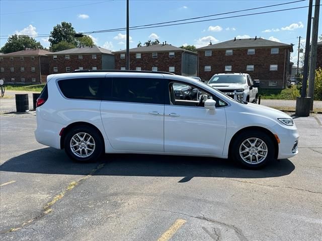 2022 Chrysler Pacifica Touring-L