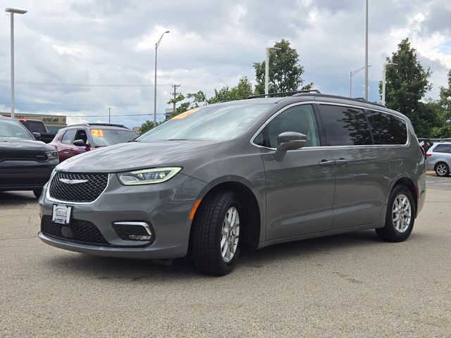 2022 Chrysler Pacifica Touring-L