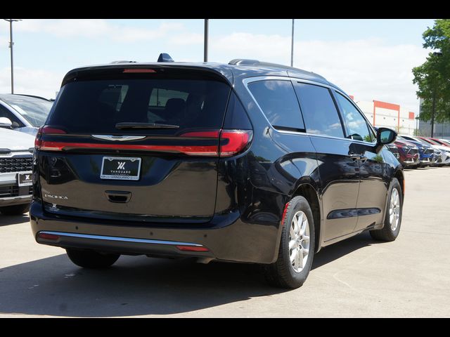 2022 Chrysler Pacifica Touring-L