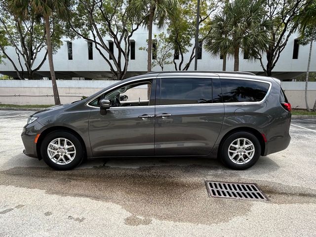 2022 Chrysler Pacifica Touring-L