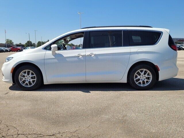 2022 Chrysler Pacifica Touring-L