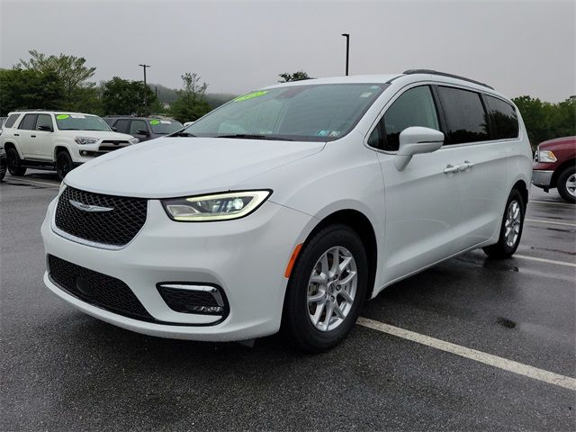 2022 Chrysler Pacifica Touring-L