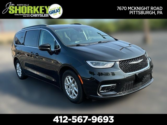 2022 Chrysler Pacifica Touring-L