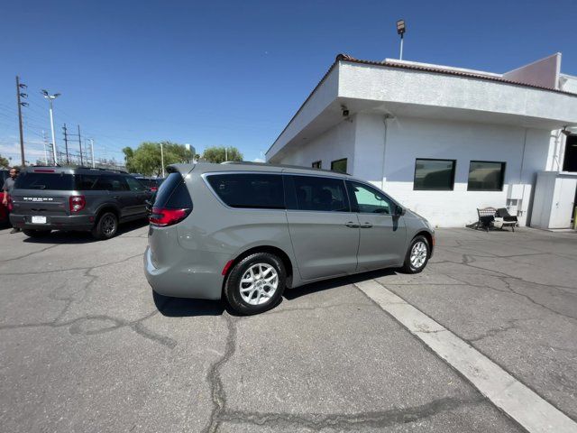 2022 Chrysler Pacifica Touring-L