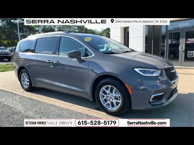 2022 Chrysler Pacifica Touring-L