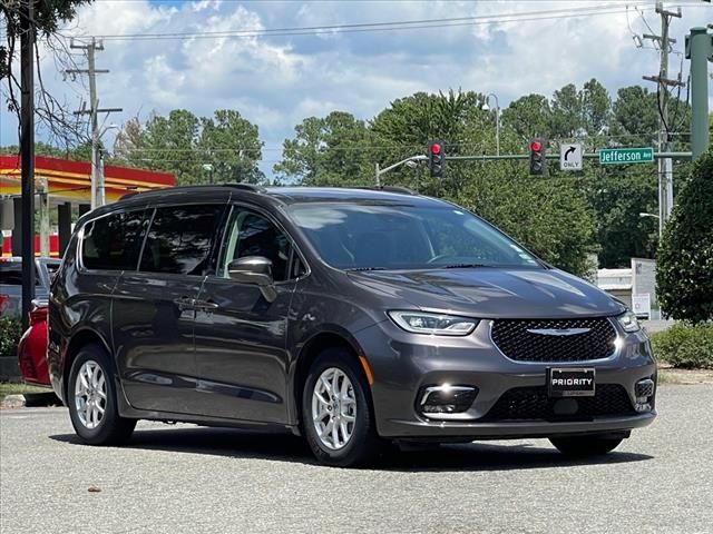 2022 Chrysler Pacifica Touring-L