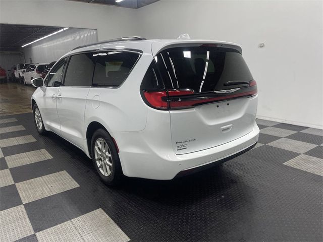 2022 Chrysler Pacifica Touring-L