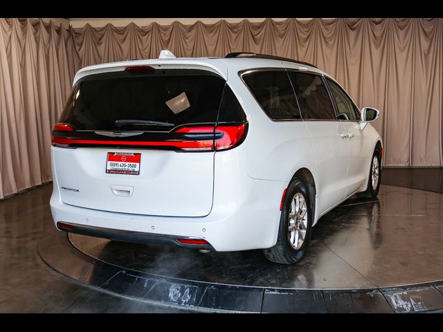 2022 Chrysler Pacifica Touring-L